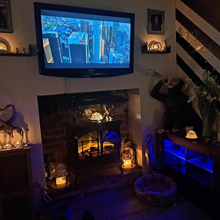 All Seasons Weavers Cottage Holmfirth Esterno foto