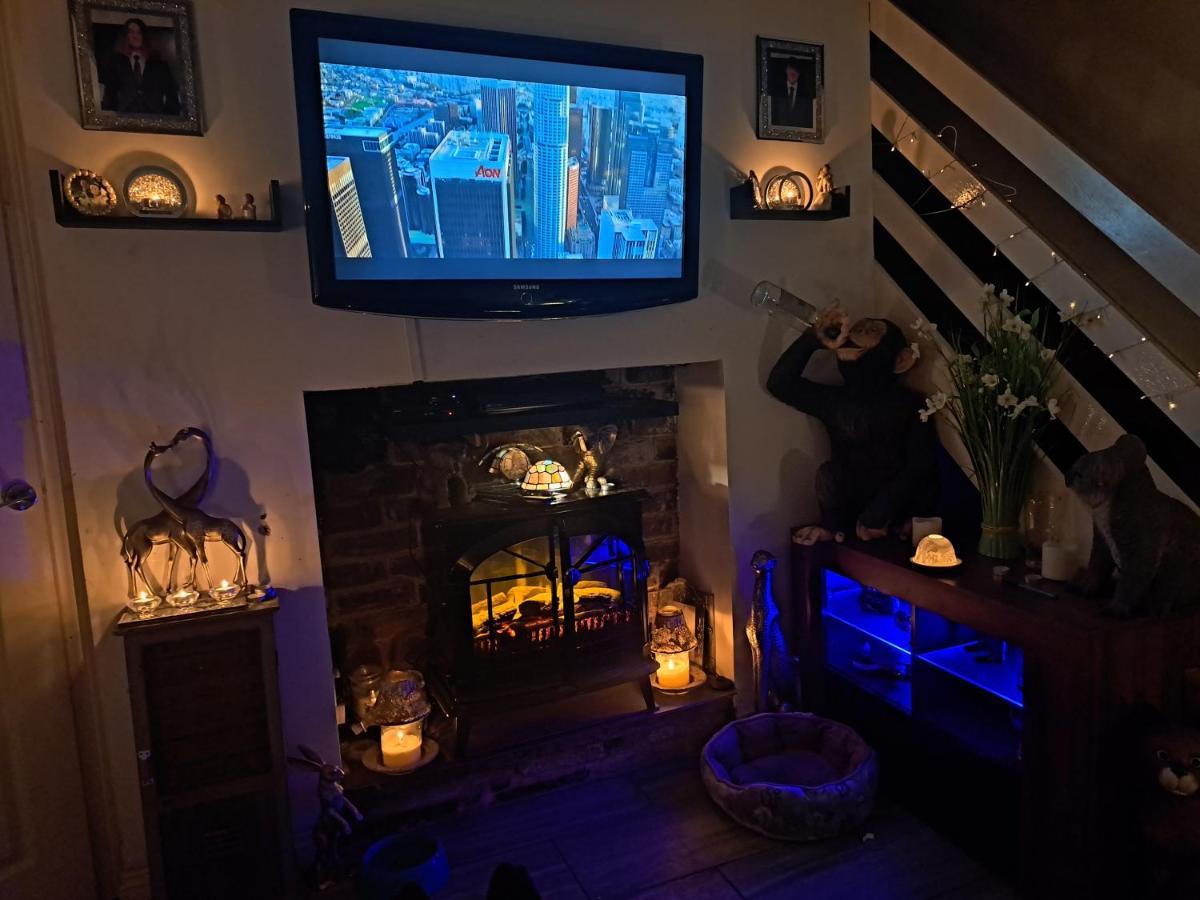 All Seasons Weavers Cottage Holmfirth Esterno foto